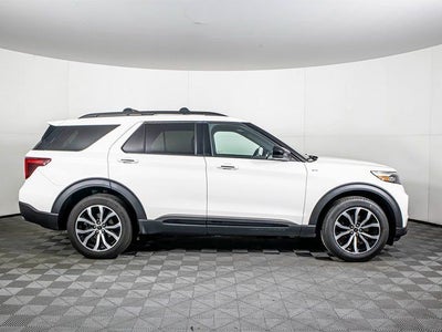 2024 Ford Explorer ST-Line
