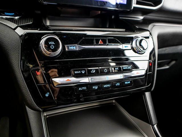 2024 Ford Explorer ST-Line