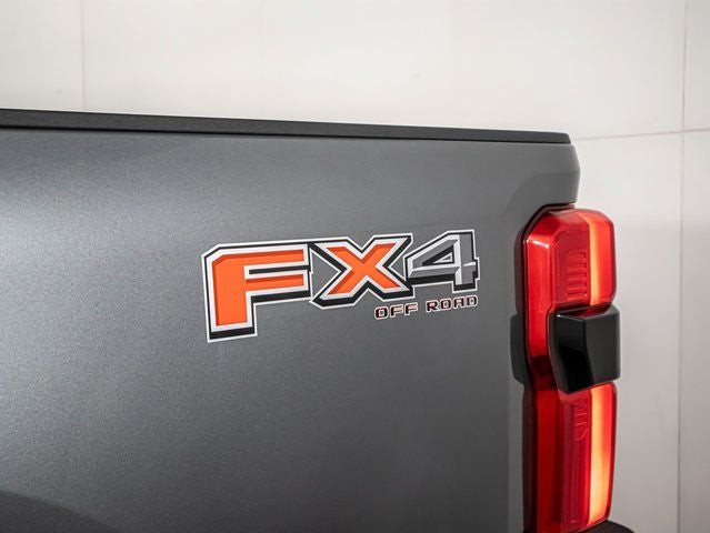 2025 Ford F-350 SD Platinum