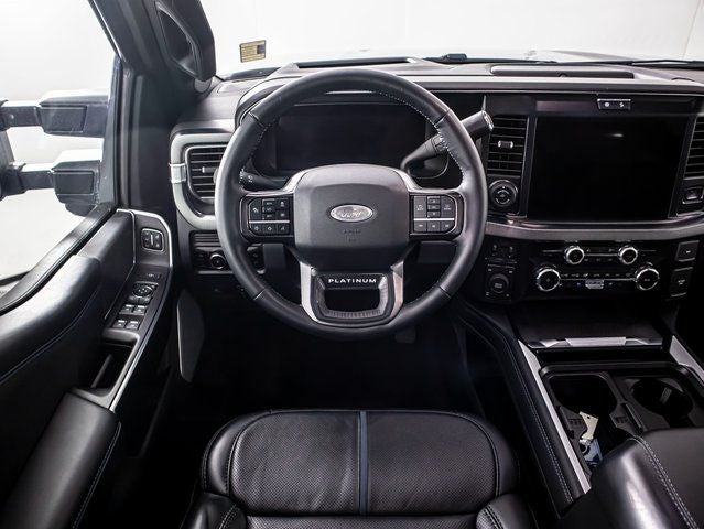 2025 Ford F-350 SD Platinum