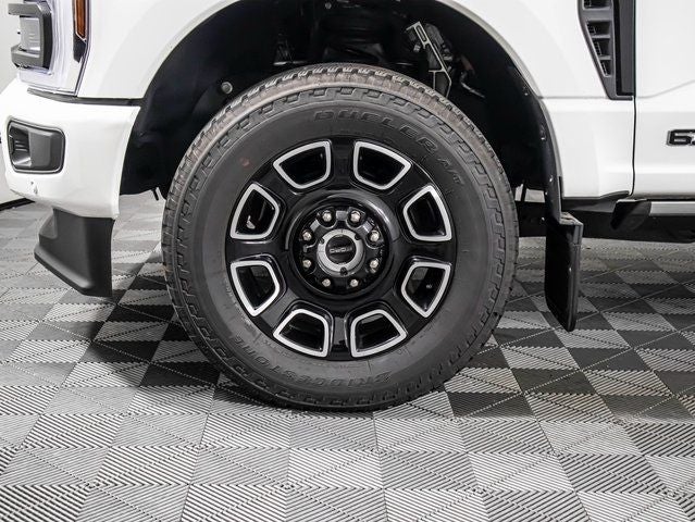 2025 Ford F-350 SD Platinum