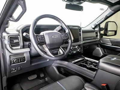 2025 Ford F-350 SD Platinum