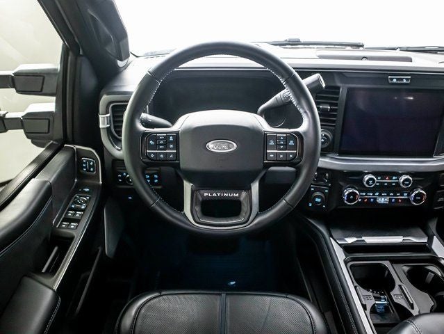 2025 Ford F-350 SD Platinum