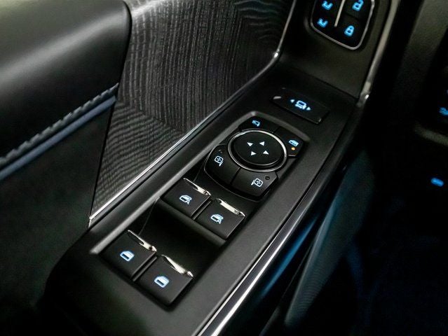 2025 Ford F-350 SD Platinum