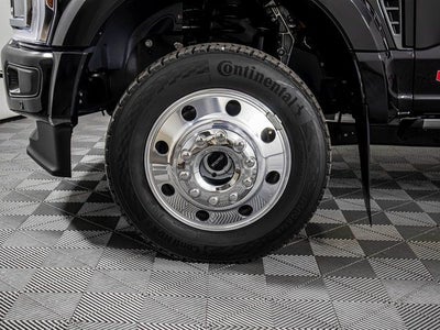 2025 Ford F-450 SD Platinum