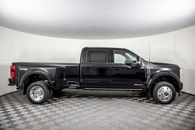 2025 Ford F-450 SD Platinum