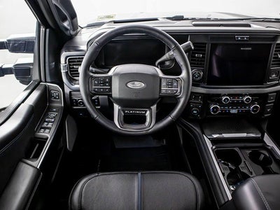 2025 Ford F-450 SD Platinum