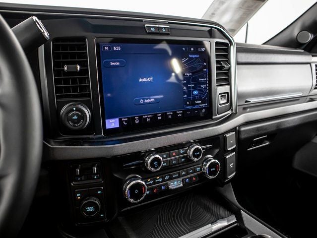 2025 Ford F-450 SD Platinum