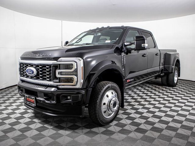 2025 Ford F-450 SD Platinum