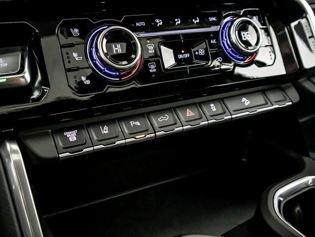 2025 GMC Sierra 3500HD Denali