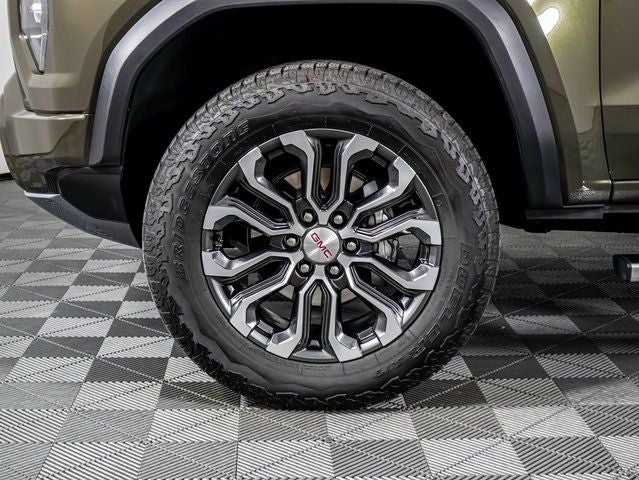 2024 GMC Canyon Denali