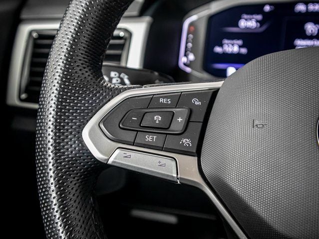 2022 Volkswagen Atlas Cross Sport 3.6L V6 SEL R-Line