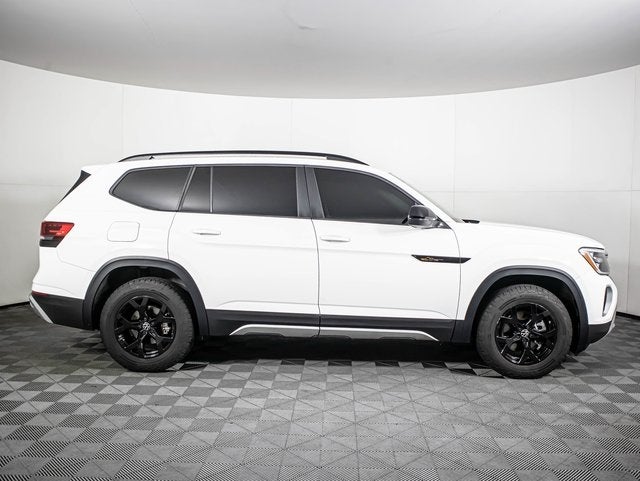 2024 Volkswagen Atlas 2.0T Peak Edition SE w/Technology