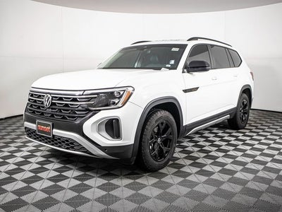 2024 Volkswagen Atlas 2.0T Peak Edition SE w/Technology