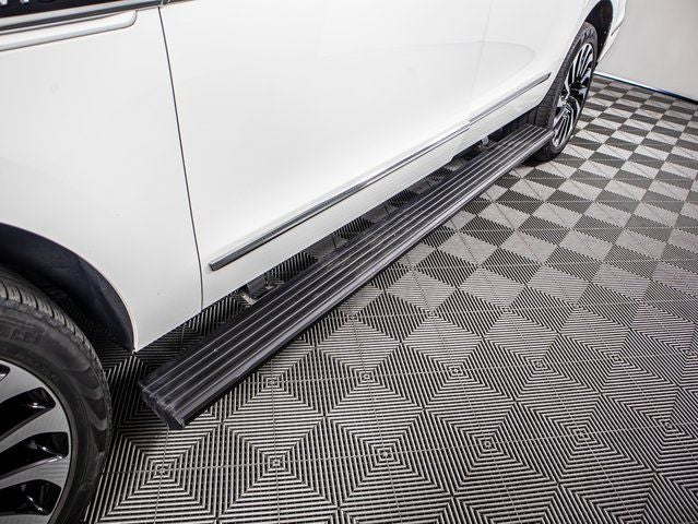 2023 Lincoln Navigator L Black Label