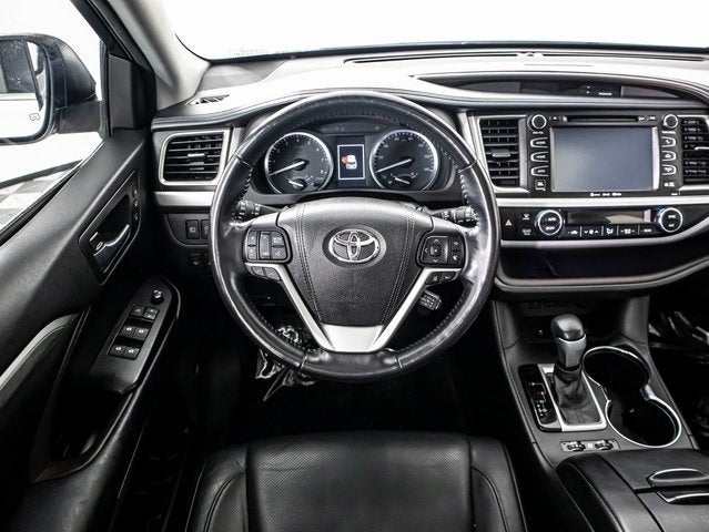 2017 Toyota Highlander Limited Platinum