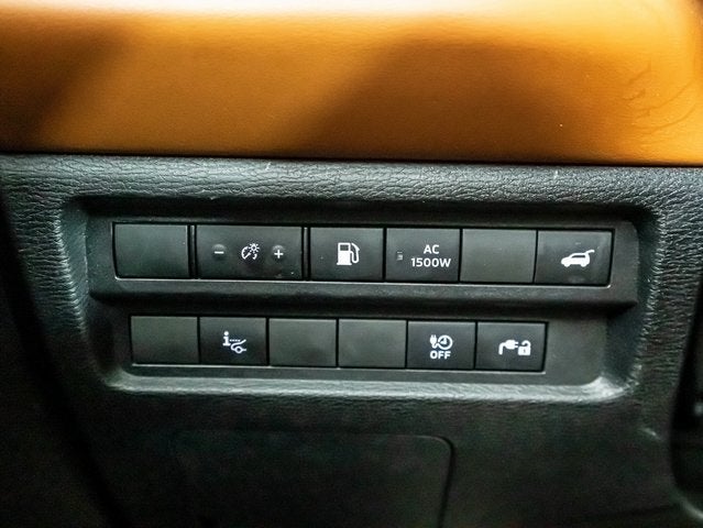 2023 Mitsubishi Outlander PHEV 40th Anniversary