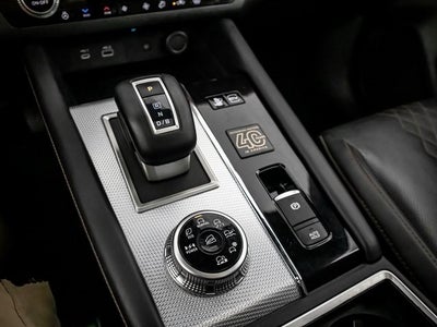 2023 Mitsubishi Outlander PHEV 40th Anniversary