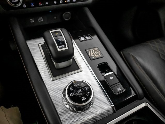 2023 Mitsubishi Outlander PHEV 40th Anniversary