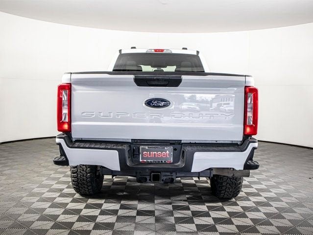 2024 Ford Super Duty F-350 SRW XLT
