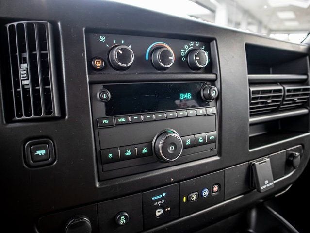 2023 Chevrolet Express Passenger 3500 1LS