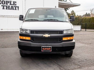 2023 Chevrolet Express Passenger 3500 1LS