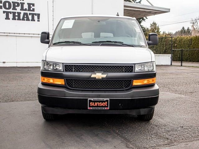 2023 Chevrolet Express Passenger 3500 1LS