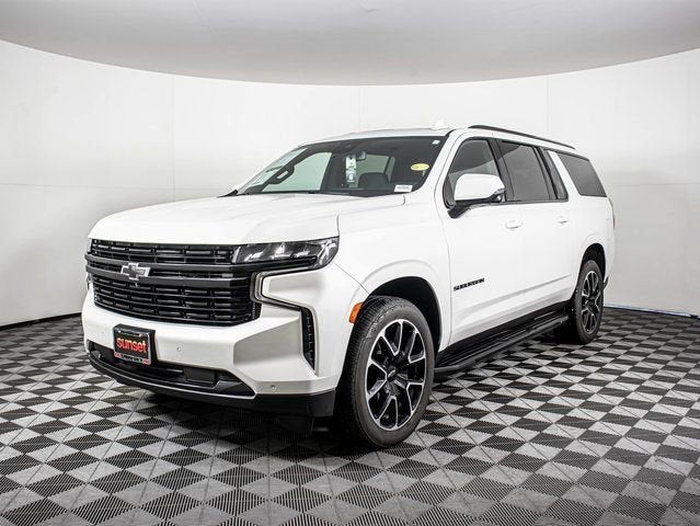 2023 Chevrolet Suburban RST