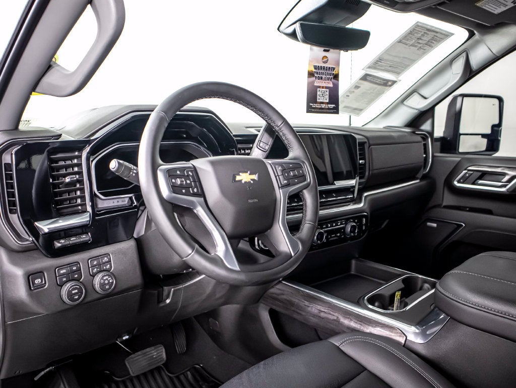 2025 Chevrolet Silverado 3500 HD LTZ