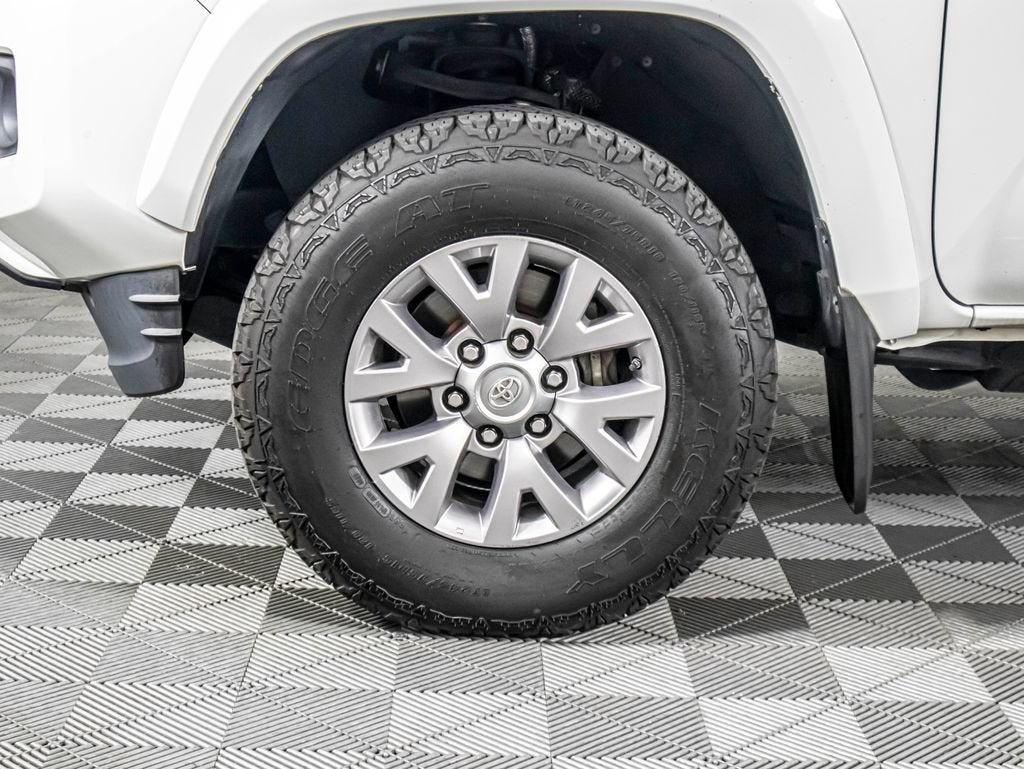 2016 Toyota Tacoma SR