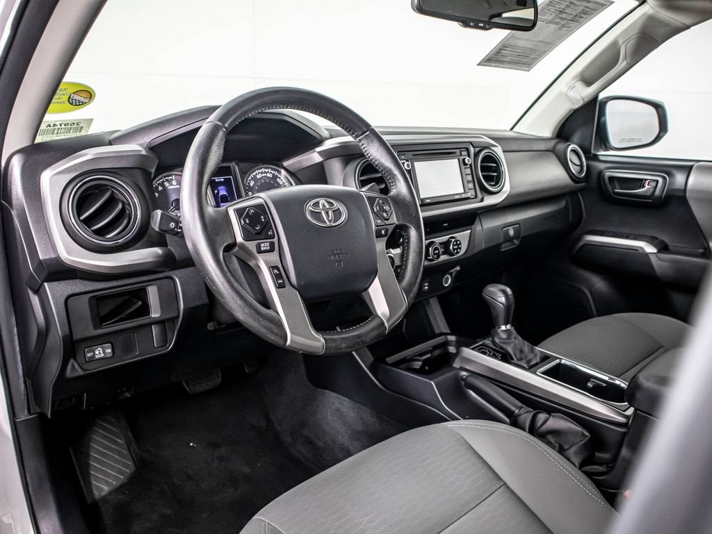 2016 Toyota Tacoma SR