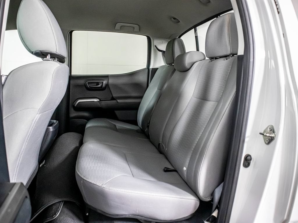 2016 Toyota Tacoma SR