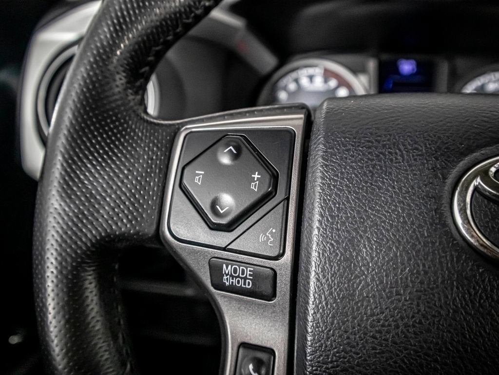 2016 Toyota Tacoma SR