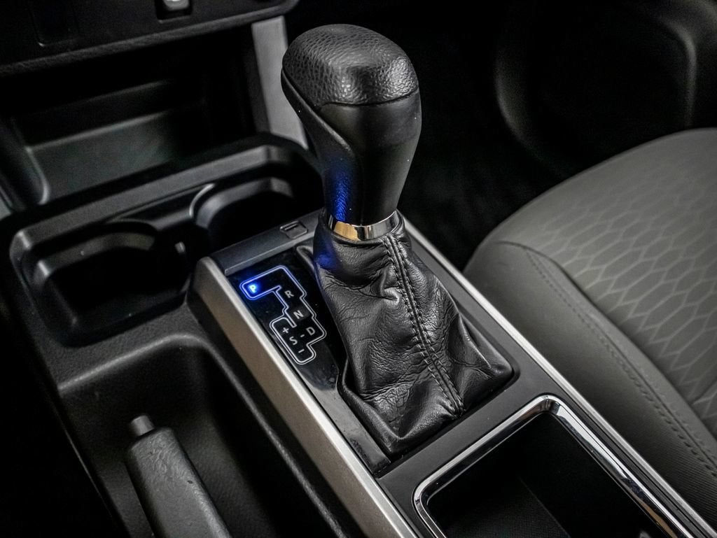 2016 Toyota Tacoma SR