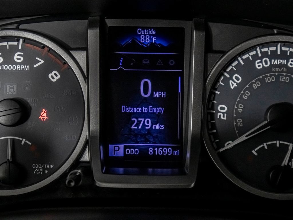 2016 Toyota Tacoma SR