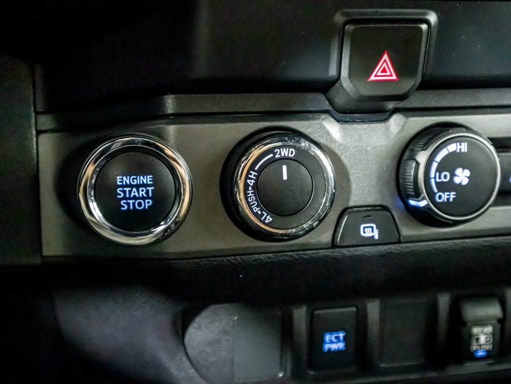 2020 Toyota Tacoma 4WD SR5