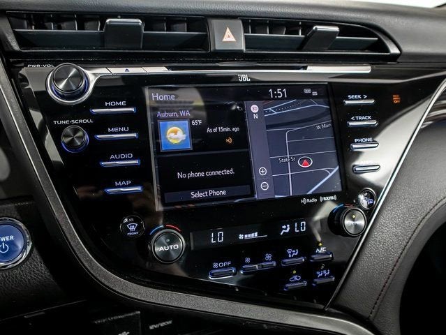 2020 Toyota Camry Hybrid XLE