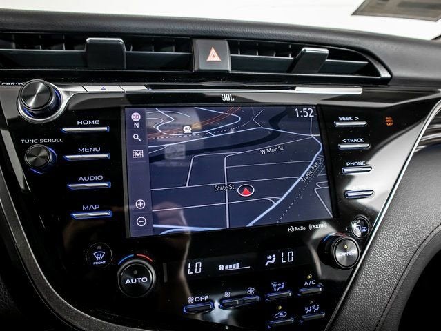 2020 Toyota Camry Hybrid XLE