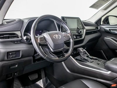 2021 Toyota Highlander Hybrid XLE