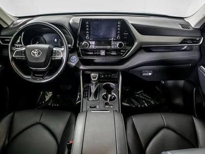 2021 Toyota Highlander Hybrid XLE