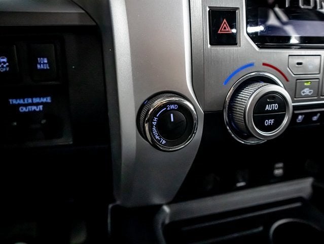 2017 Toyota Tundra 4WD Platinum