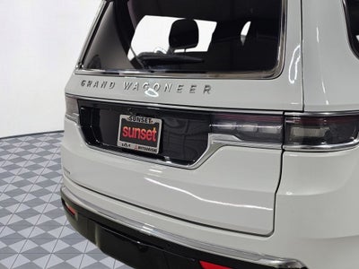 2023 Jeep Grand Wagoneer Base