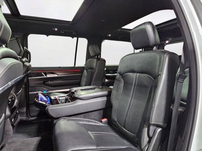 2023 Jeep Grand Wagoneer Base