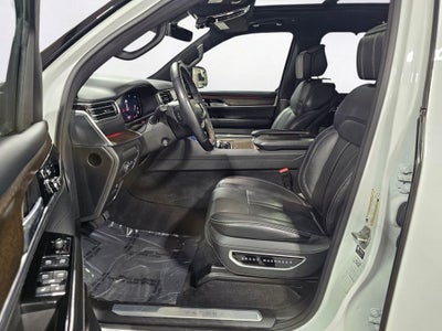 2023 Jeep Grand Wagoneer Base