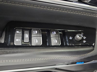 2023 Jeep Grand Wagoneer Base