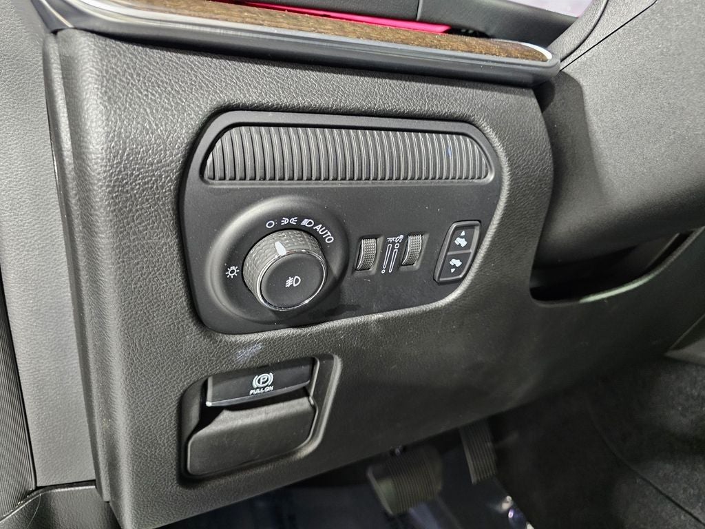 2023 Jeep Grand Wagoneer Base