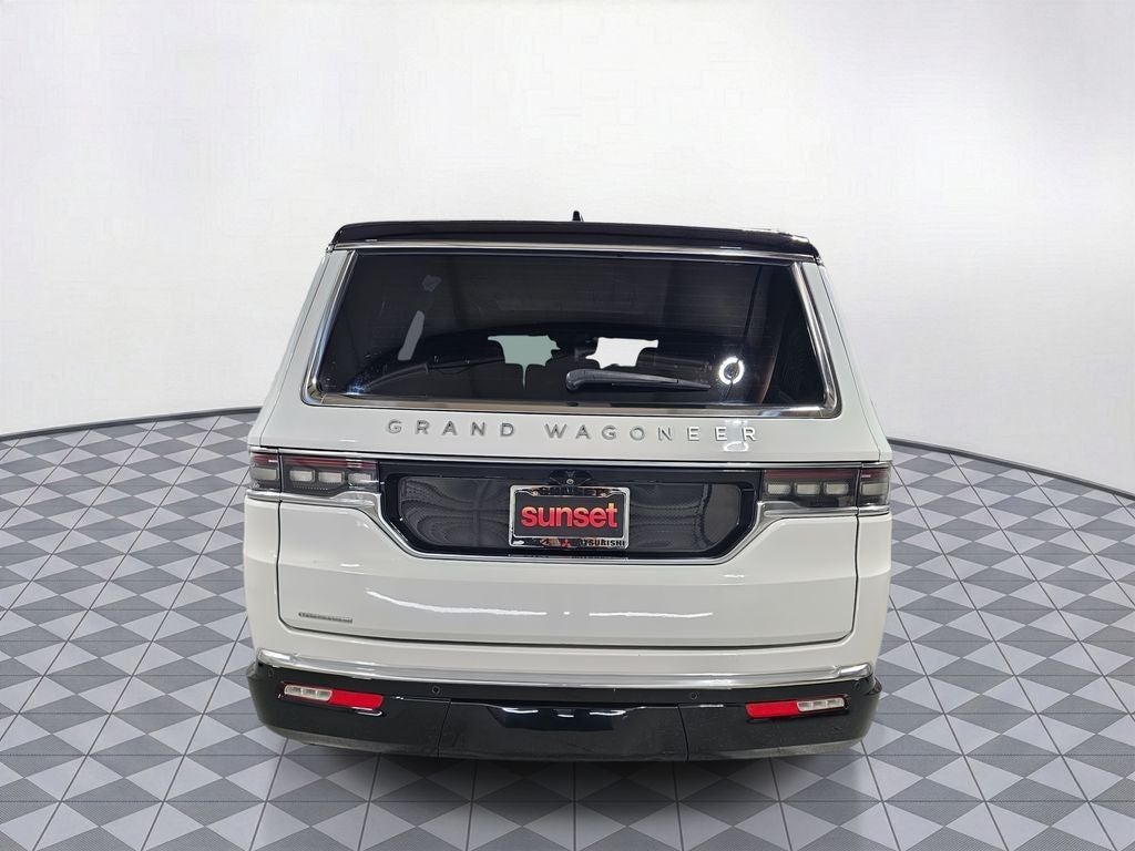 2023 Jeep Grand Wagoneer Base