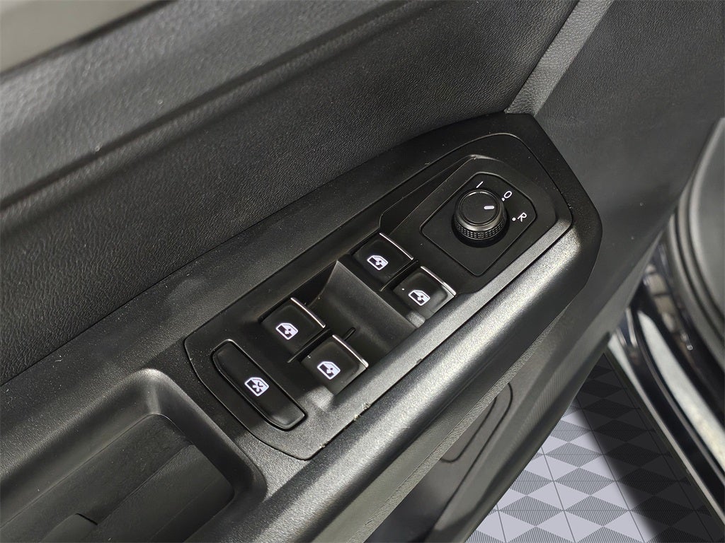 2020 Volkswagen Atlas Cross Sport 2.0T SE 4Motion