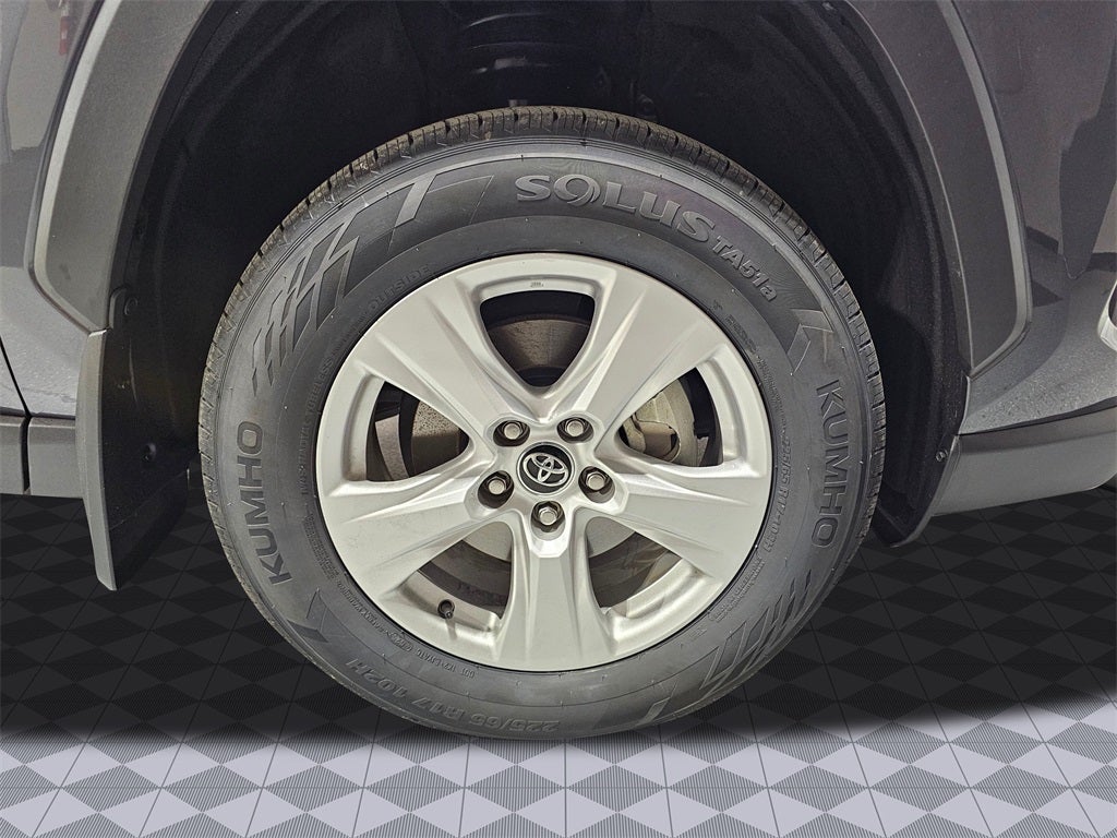 2020 Toyota RAV4 Hybrid XLE