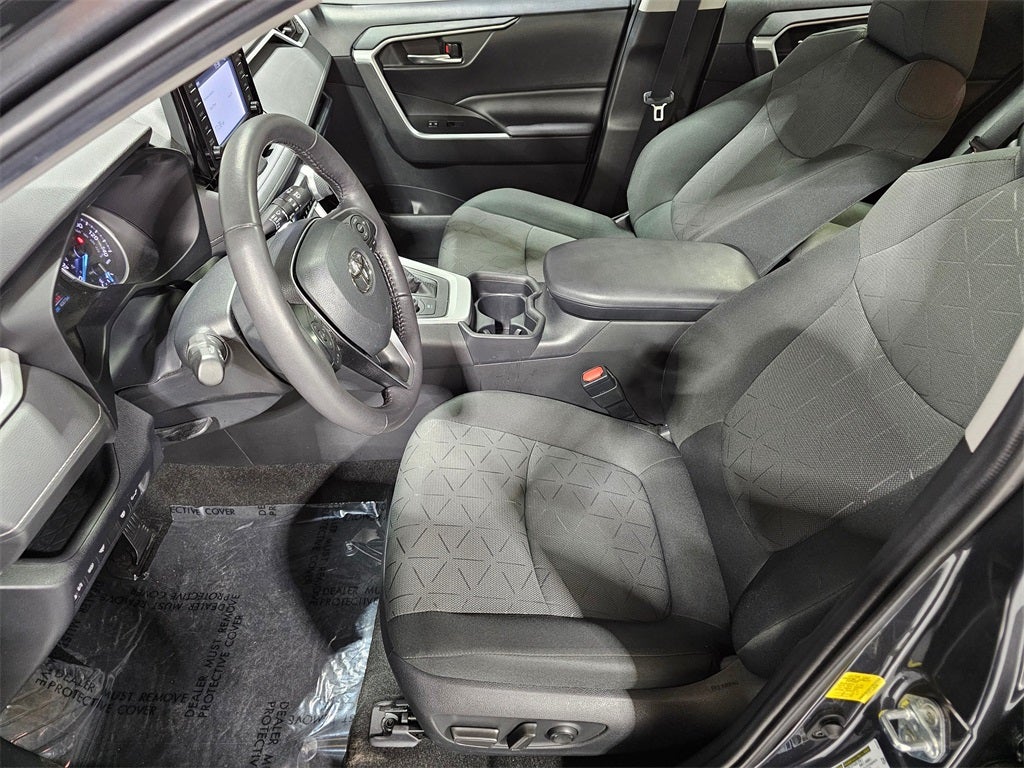 2020 Toyota RAV4 Hybrid XLE